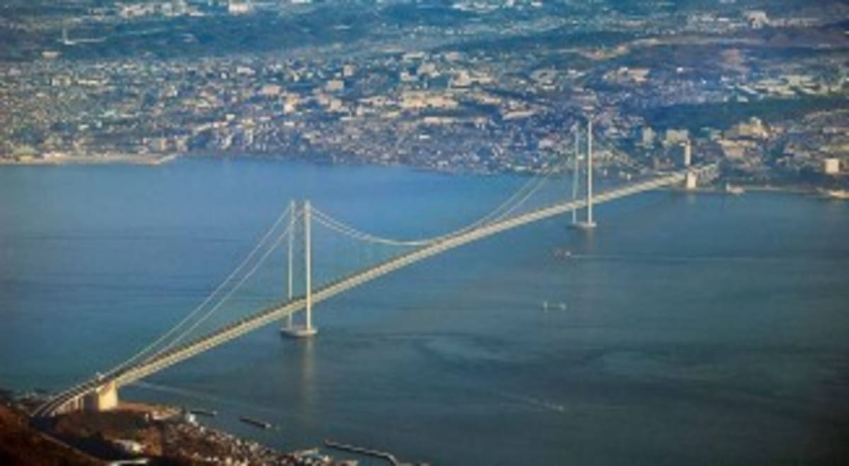 Japan's Akashi-Kaikyo Bridge Opened 28 Years Ago Today - Image 2