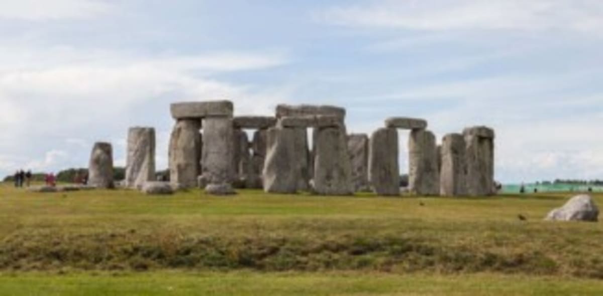 Man Buys Stonehenge, Gifts It to Britain 3 Years Later - Image 3