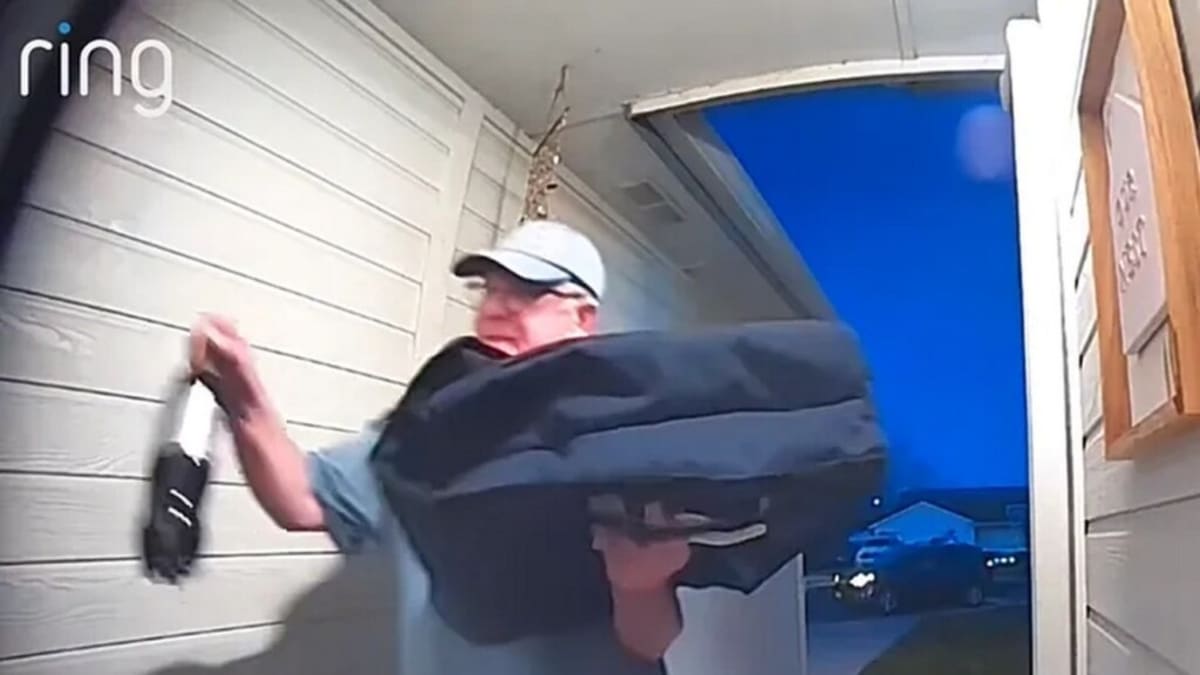 Idaho Pizza Driver, 70, Gets $23K Tip for Going Extra Mile - Image 2