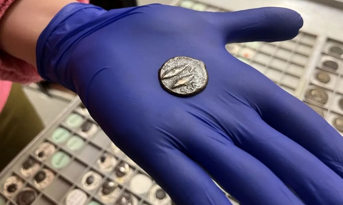 2,100-Year-Old Phoenician Coin Used as Bus Fare in Leeds