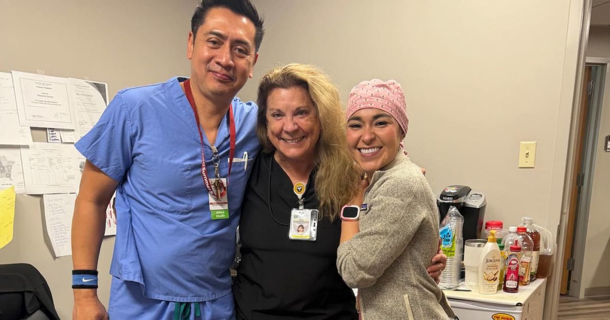 73-Year-Old Becomes Doctor After 50-Year Wait