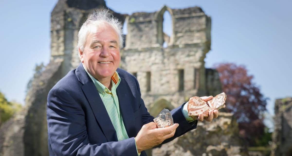 Man Returns Medieval Tiles He Stole as Boy 60 Years Ago - Image 2
