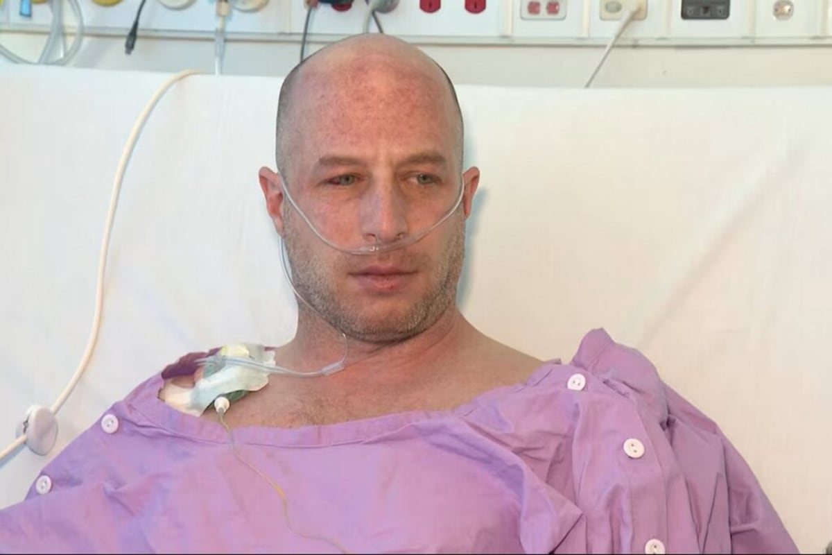Strangers Lift 3,300-Lb Car Off Trapped Brisbane Dad - Image 3