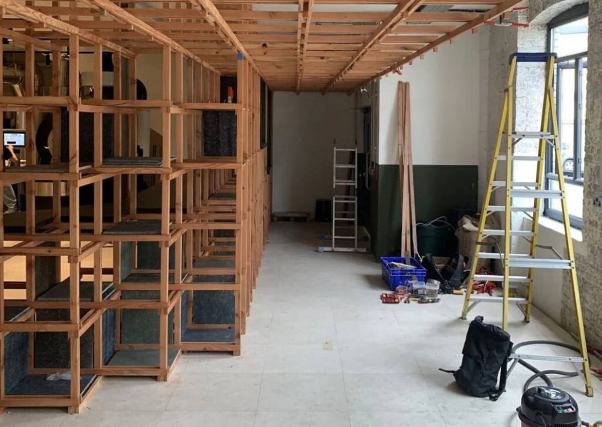 London Salvage Yard Rescues Historic Building Materials - Image 2