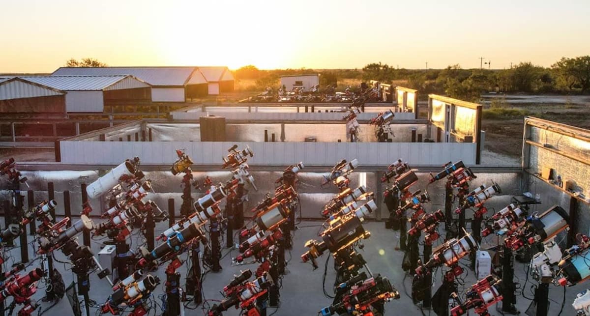 Texas Ranch Hosts 1,000 Telescopes for Remote Stargazing