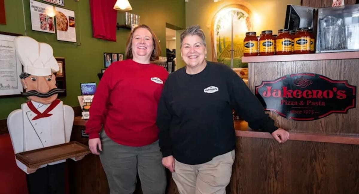 Minnesota Raises $21K for Fire-Damaged Pizza Shop Staff - Image 2