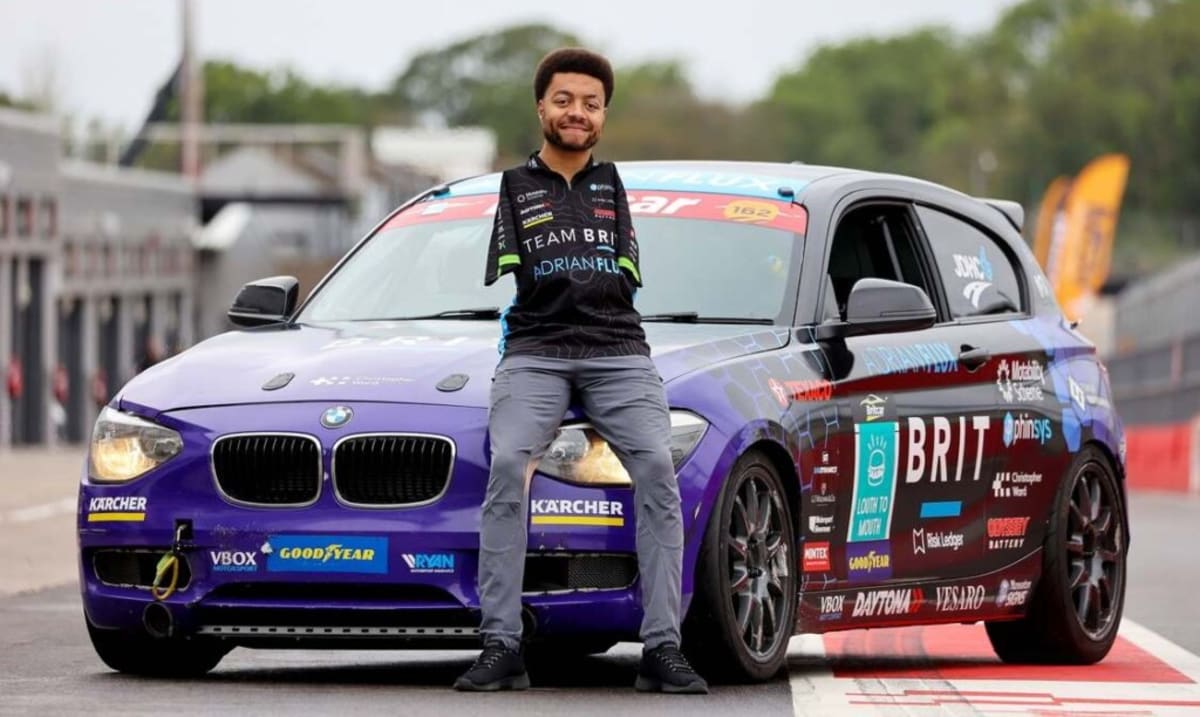 Armless Driver Callum Smith Hits 110 MPH, Eyes Le Mans - Image 2