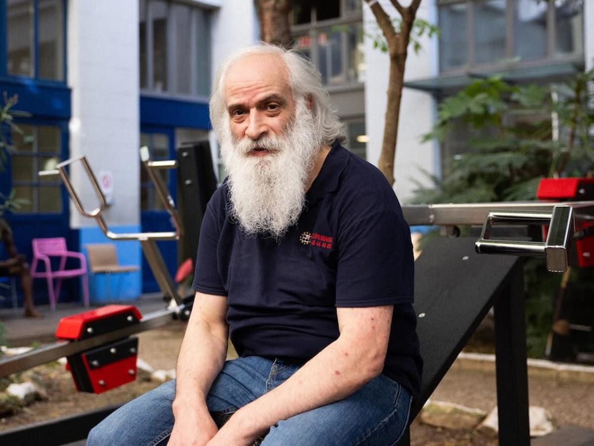 Paris Shelter Adds Gym, 80% Report Better Health in Month - Image 3
