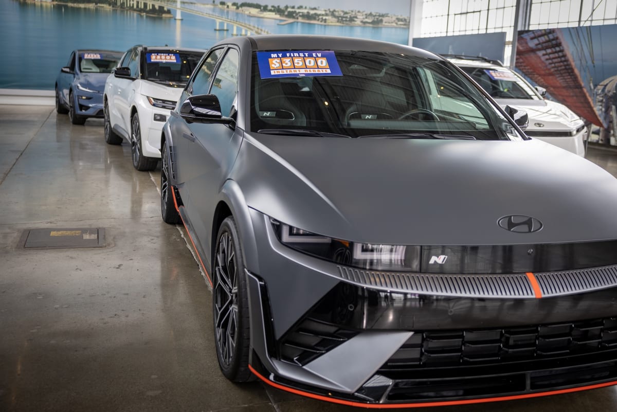 California Offers $3,500 Instant Rebates for First EVs - Image 2