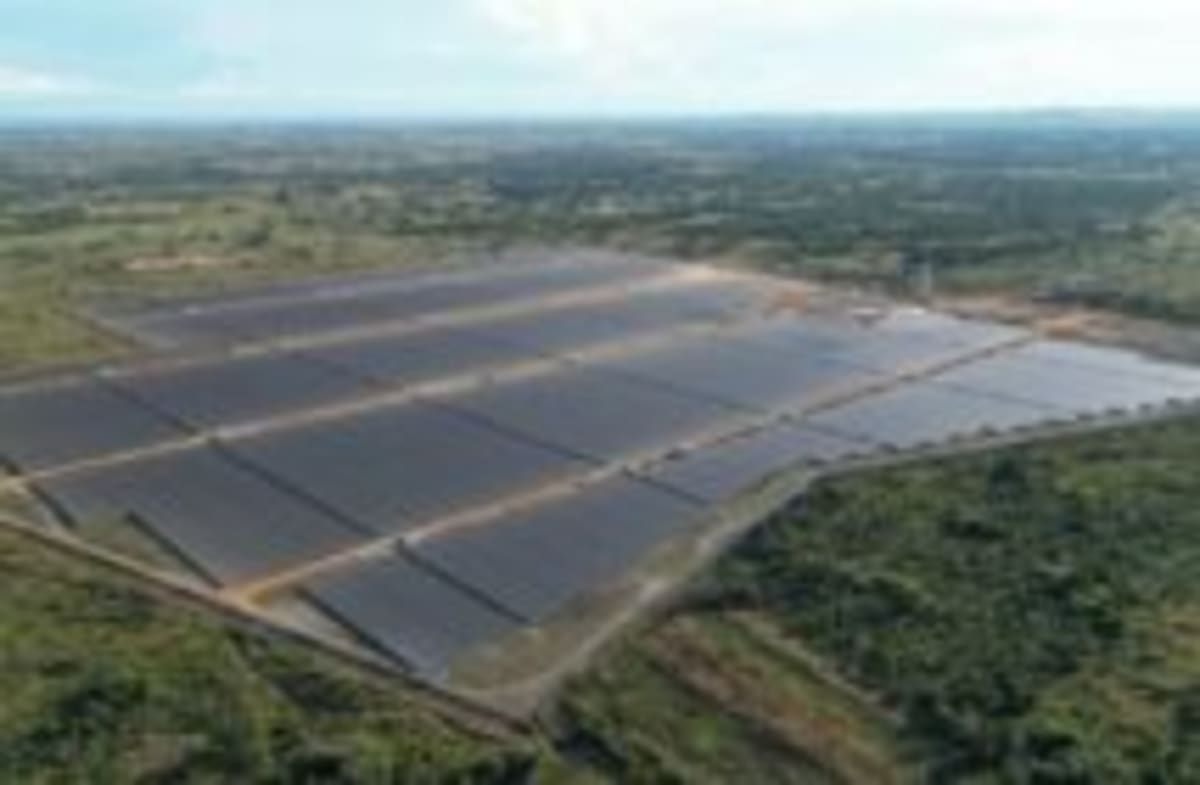 Renewable Energy Hits Record 692 GW Added in 2025 - Image 2