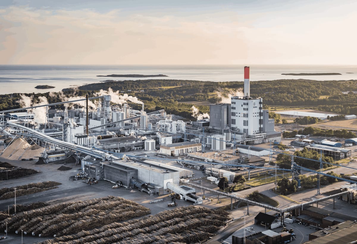 Sweden Builds Giant Green Gas Plant Using Forest Waste