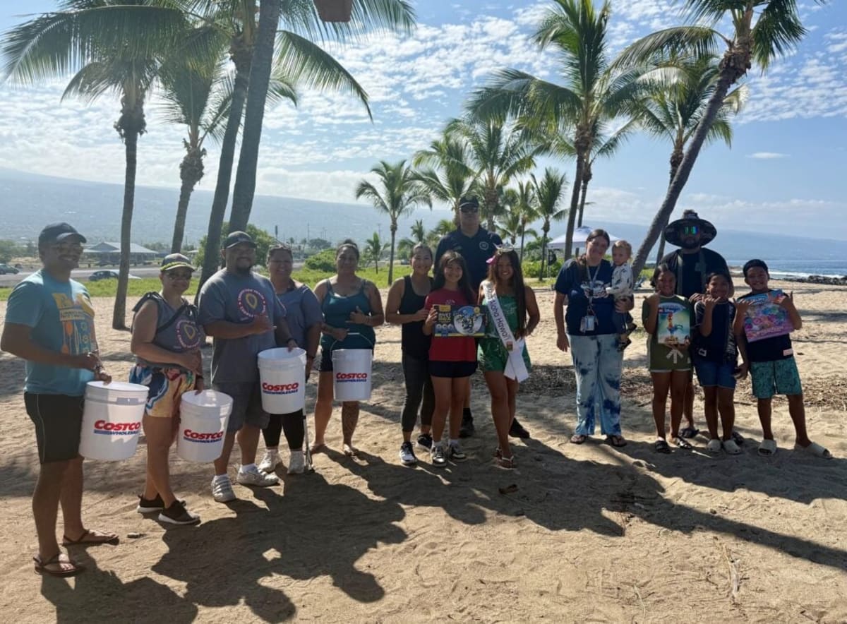 Hawaii Scavenger Hunt Turns Beach Cleanup Into Prize Game - Image 2