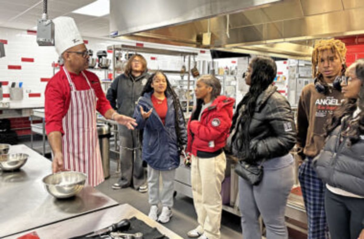 Two Caddies Earn Full Scholarships to UIC - Image 2