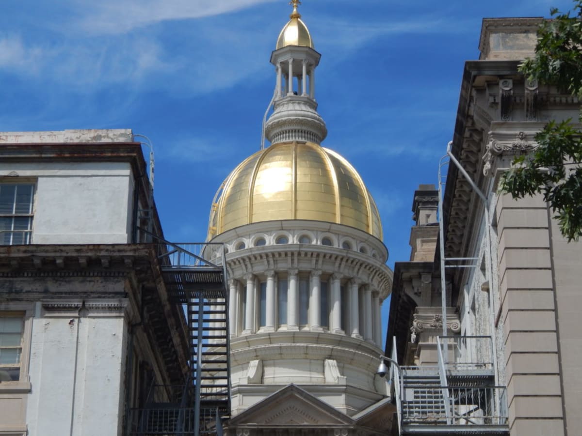 New Jersey Makes Plug-In Solar Panels Easy for Renters