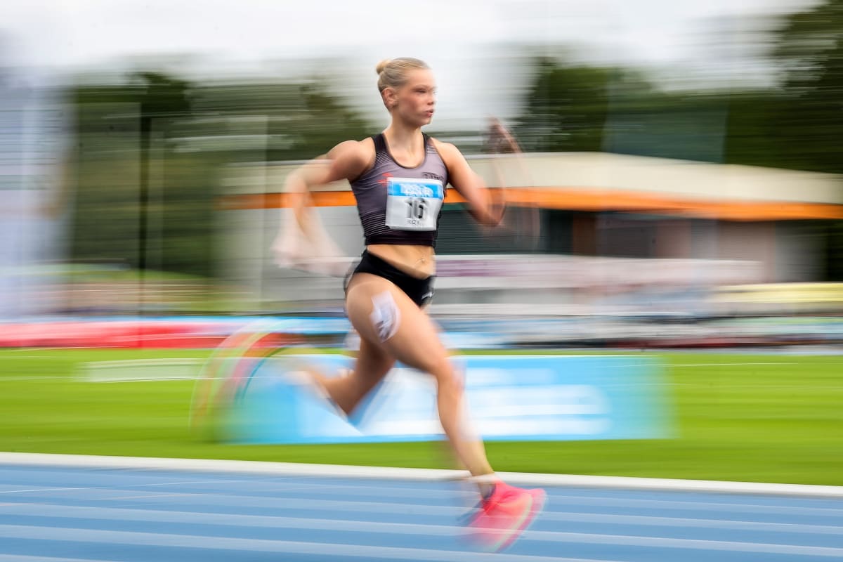 Runner Breaks 27-Year Mile Record After Bold Public Promise - Image 4