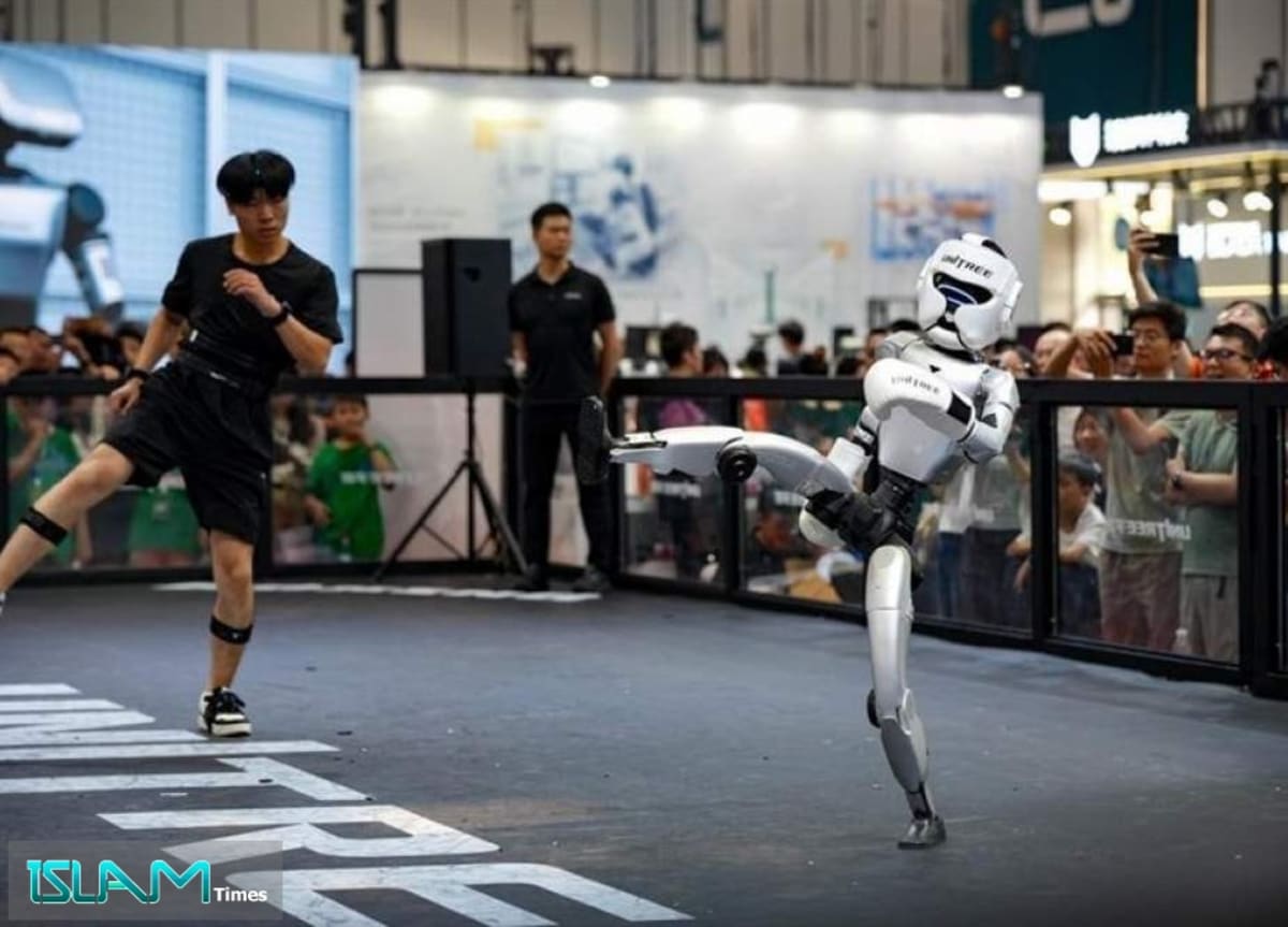 China Becomes World Leader in Humanoid Robot Production