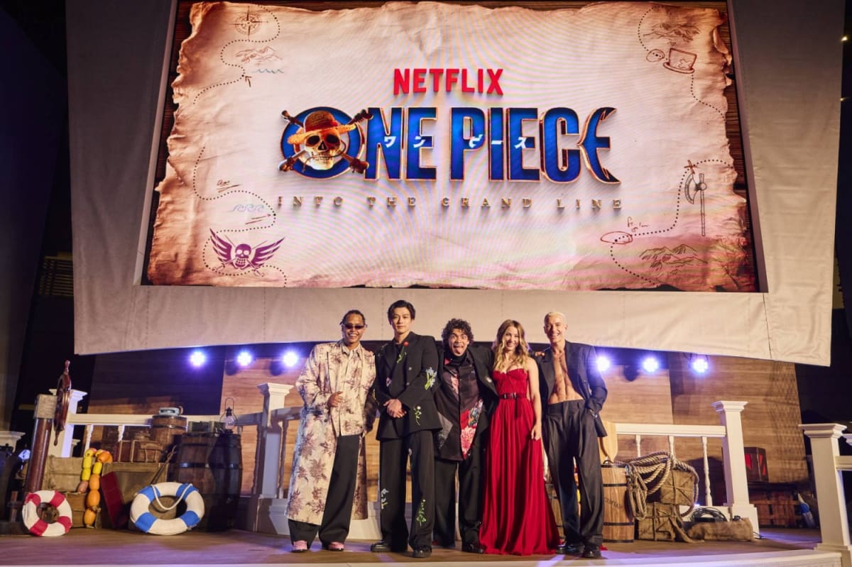 One Piece fans in straw hats and costumes gather at Tokyo red carpet event