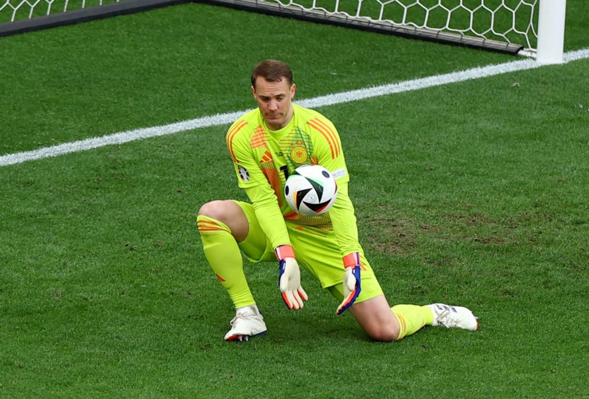 Manuel Neuer, 40, Returns to Germany for Fifth World Cup
