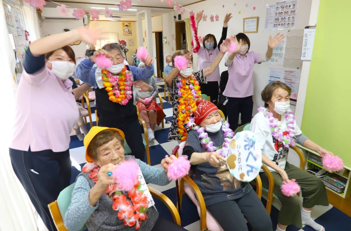 Japan's Seniors Find Joy Supporting Idols and Characters