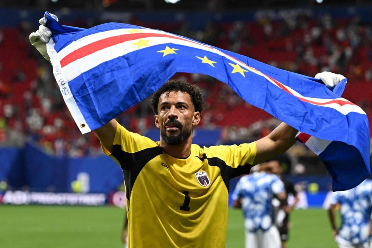 40-Year-Old Keeper Stops Spain, Gains 2M Followers