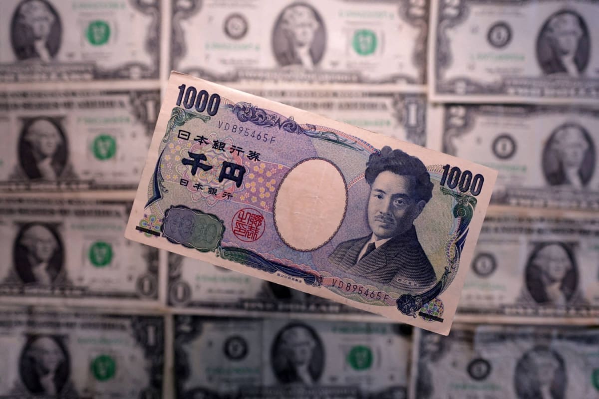 Japanese yen currency notes alongside U.S. dollar bills representing international economic cooperation