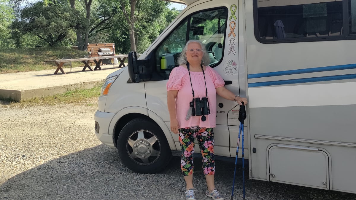 20-Year Survivor Finally Fulfills Volunteer Promise - Image 5