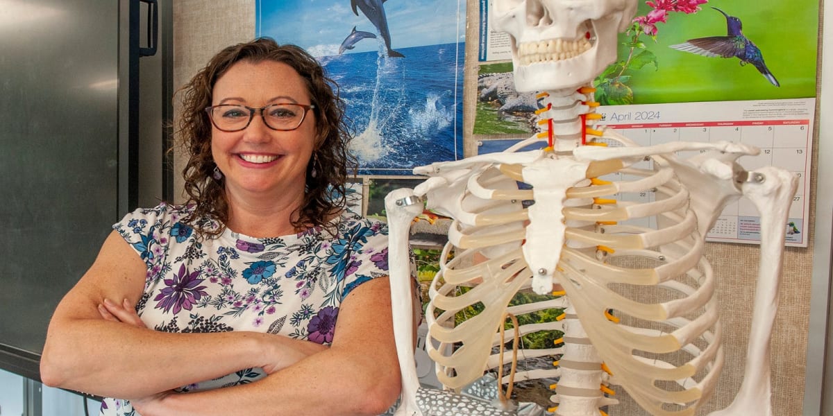 Framingham Teacher Wins National Science Education Award - Image 2