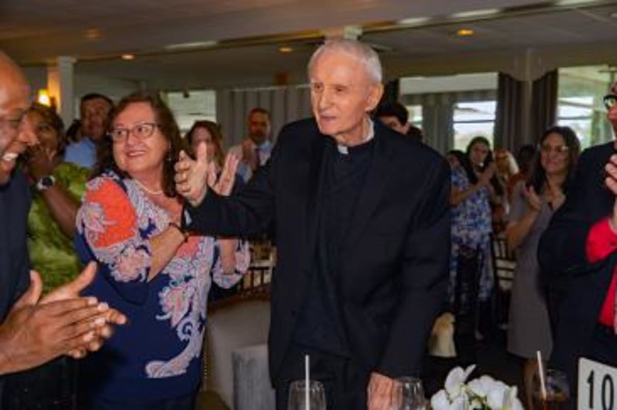 Miami Women Fund $409K in Scholarships for 92 Girls - Image 5