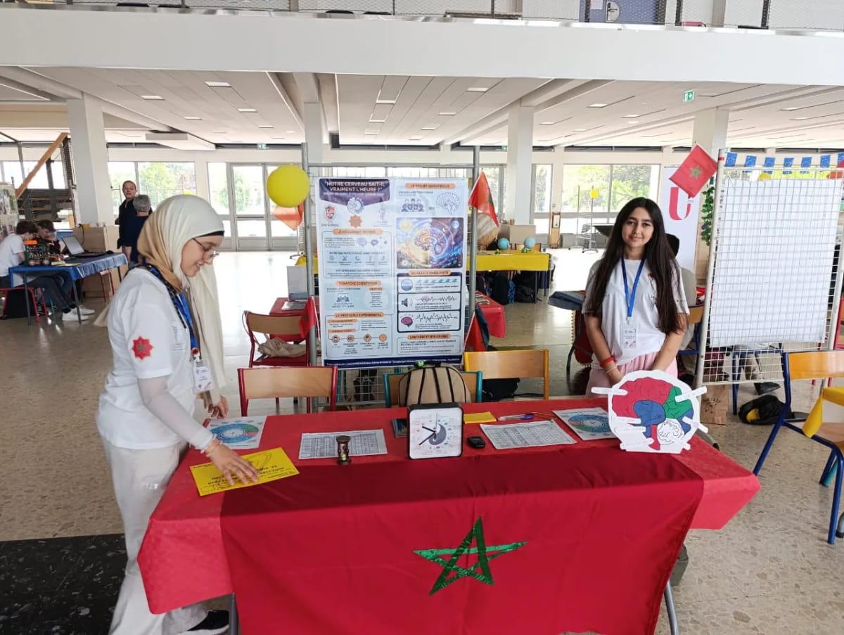 Moroccan students presenting scientific projects at international youth innovation fair in France