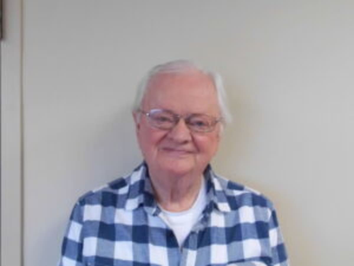 Hospital Volunteers Bring Comfort Where It Matters Most - Image 2