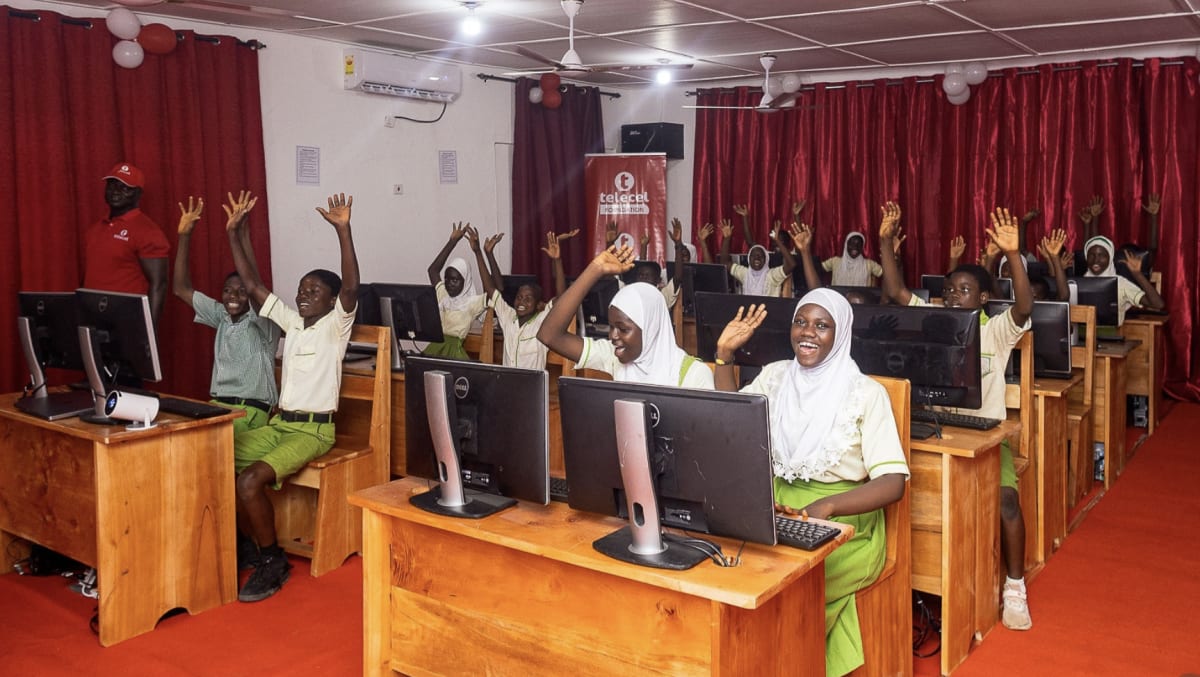 Ghana Staff Crowdfund Digital Lab for 30 Rural Students