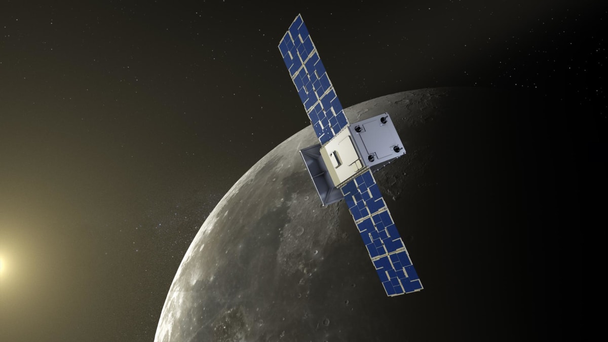 NASA Spacecraft Tests Moon Tech for Future Astronauts