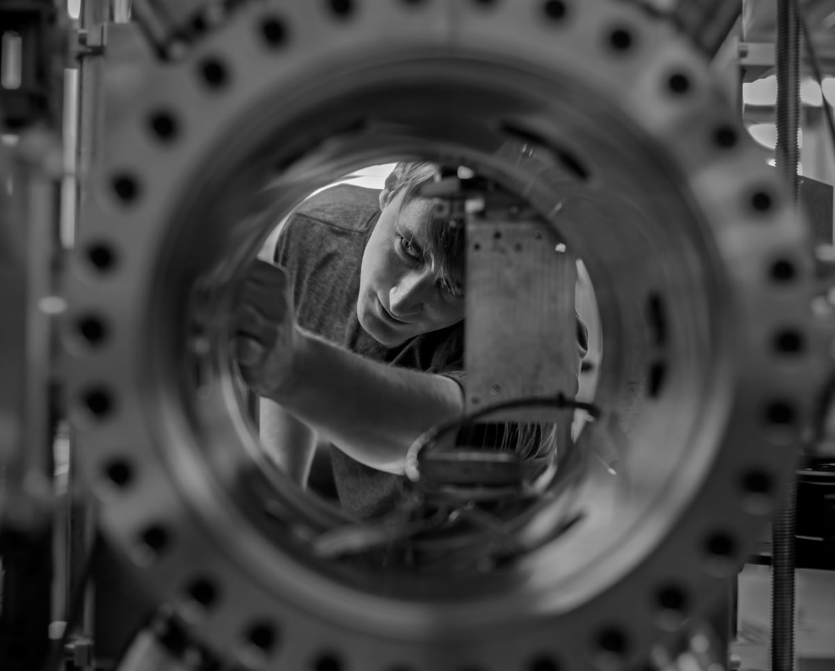 NASA's New Freezer Tests Moon Gear Without Dangerous Liquids - Image 2
