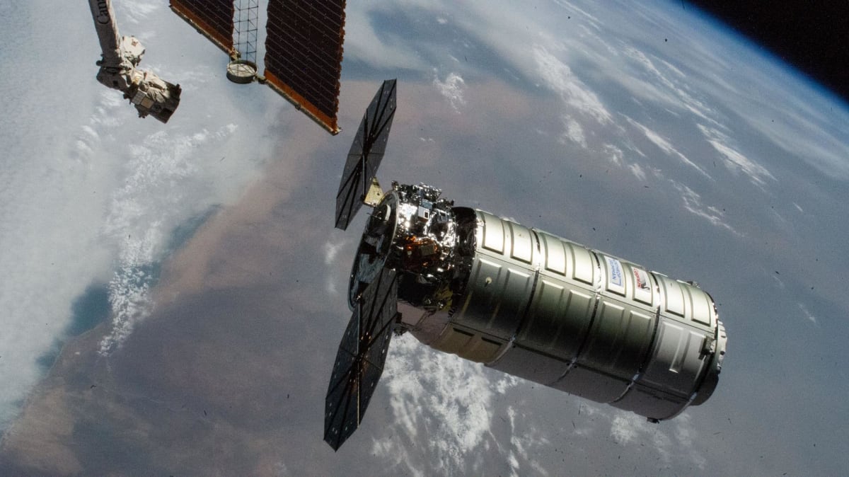 Space Station Gets 11,000 Pounds of Science in April - Image 2