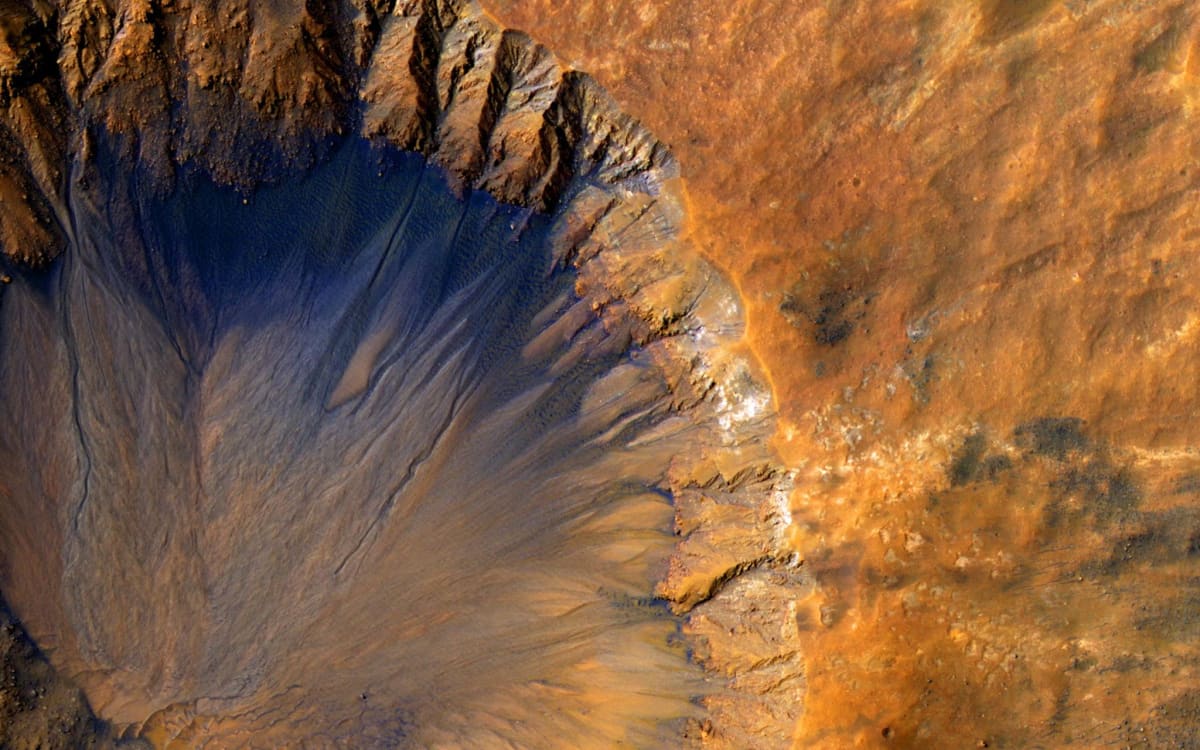 NASA Orbiter Celebrates 20 Years Mapping Water on Mars - Image 2