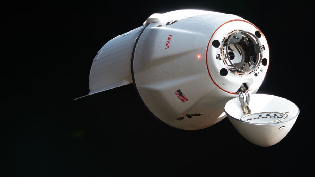 SpaceX Dragon Returns Cancer Research From Space Station - Image 2