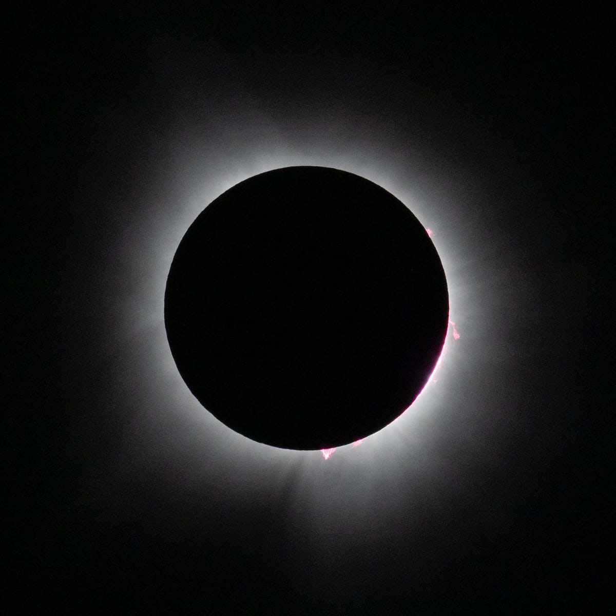 NASA to Stream Total Solar Eclipse Live on August 12 - Image 2