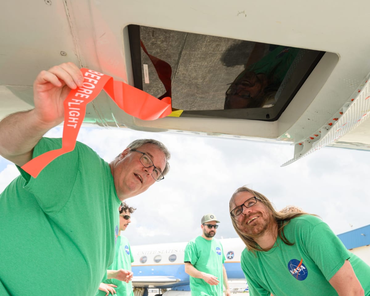 Students Learn Climate Science Aboard NASA Research Flights - Image 5