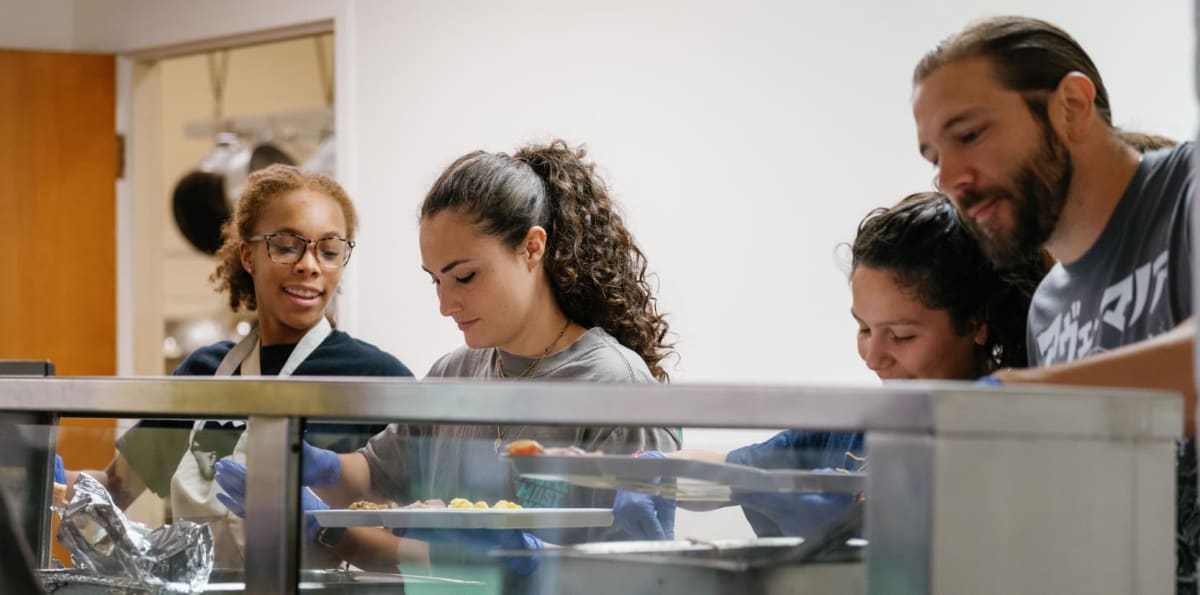 Nashville Volunteers Serve 48,000+ Meals to Hungry Neighbors