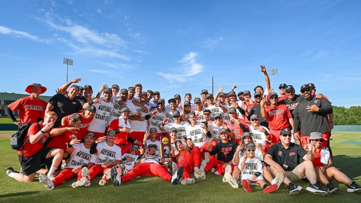 Tampa Makes Baseball History with Third Straight Title - Image 2