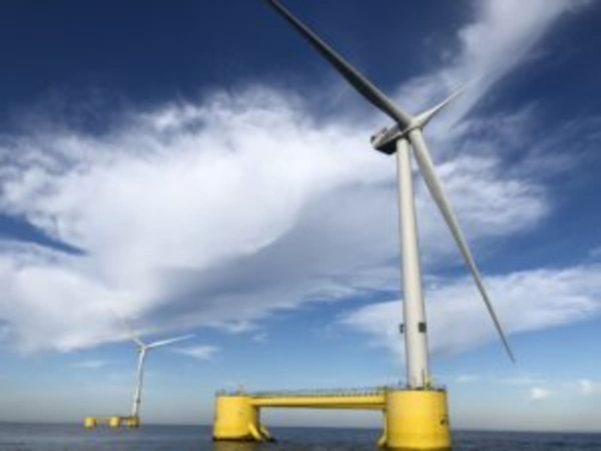 Six Swimmers Complete Wind Farm to Shore Challenge - Image 4