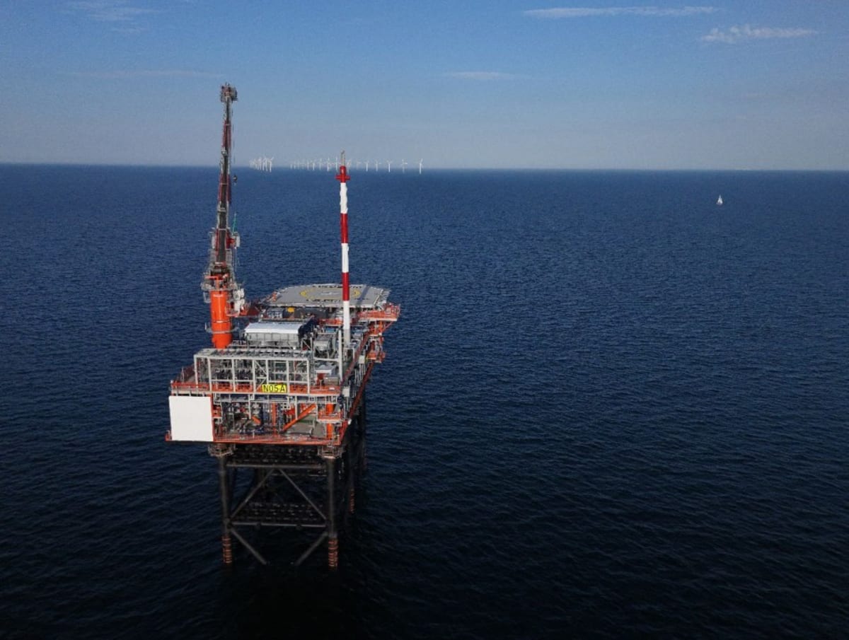North Sea Gas Platform Runs on 100% Wind Power - Image 2
