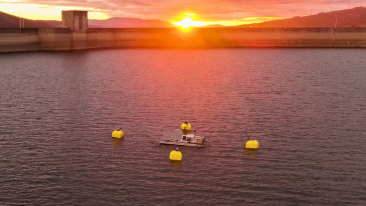 Norway Tech Helps Solar Panels Float on Moving Water - Image 2