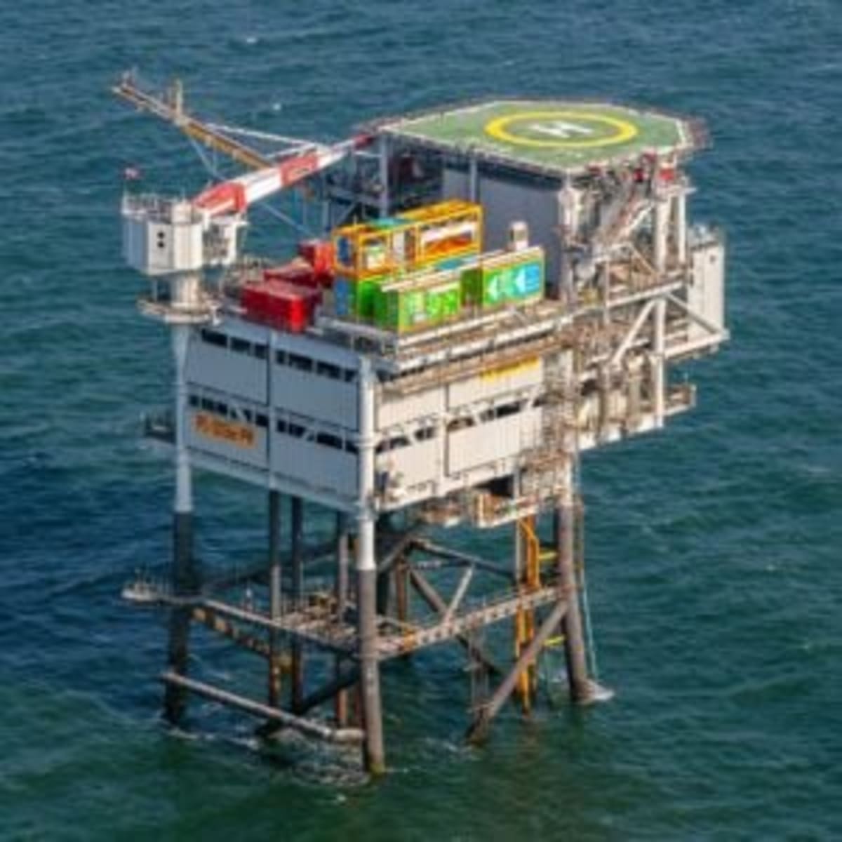 North Sea Gas Platform Runs on 100% Wind Power - Image 5
