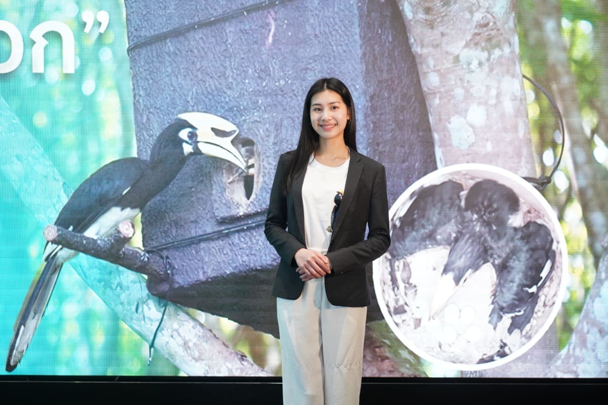Teen Inventors Turn Beach Waste Into Healing Bandages