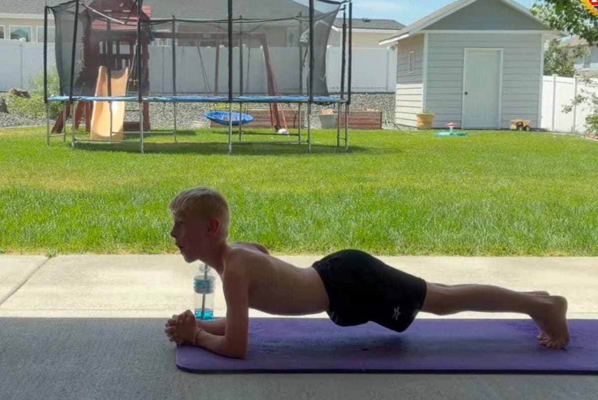 9-Year-Old Holds Plank for 61 Minutes, Breaks World Record - Image 2