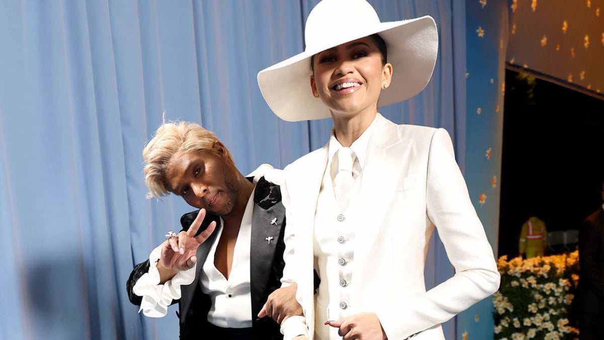 Zendaya Surprises Queer Couple With Dream Wedding Dress - Image 2