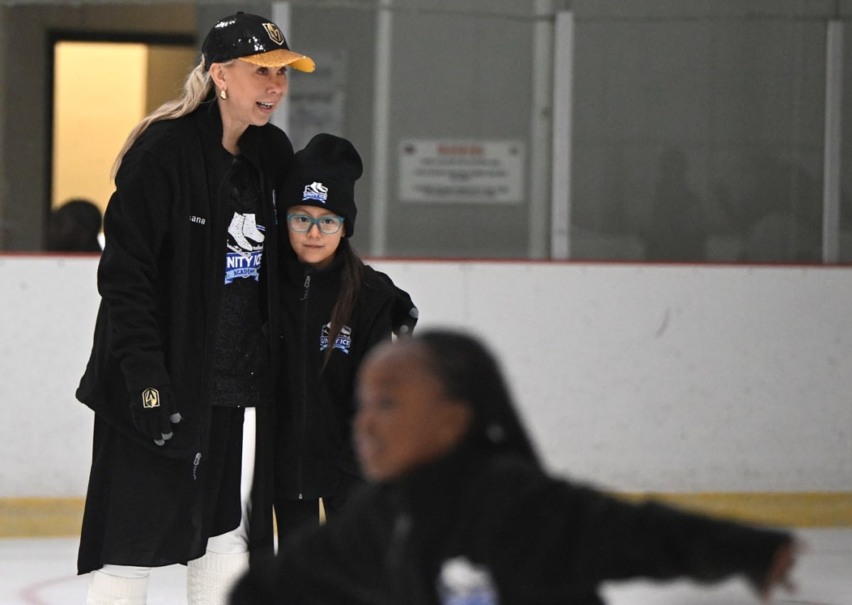 Olympic Gold Medalist Oksana Baiul Coaches Young Skaters - Image 2