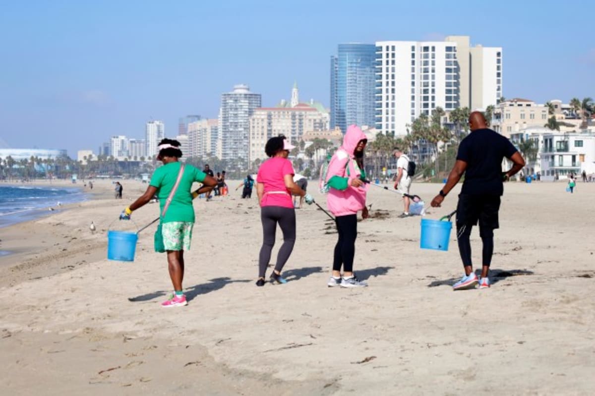 Long Beach Doubles Beach Cleanup Sites for 42nd Year - Image 2