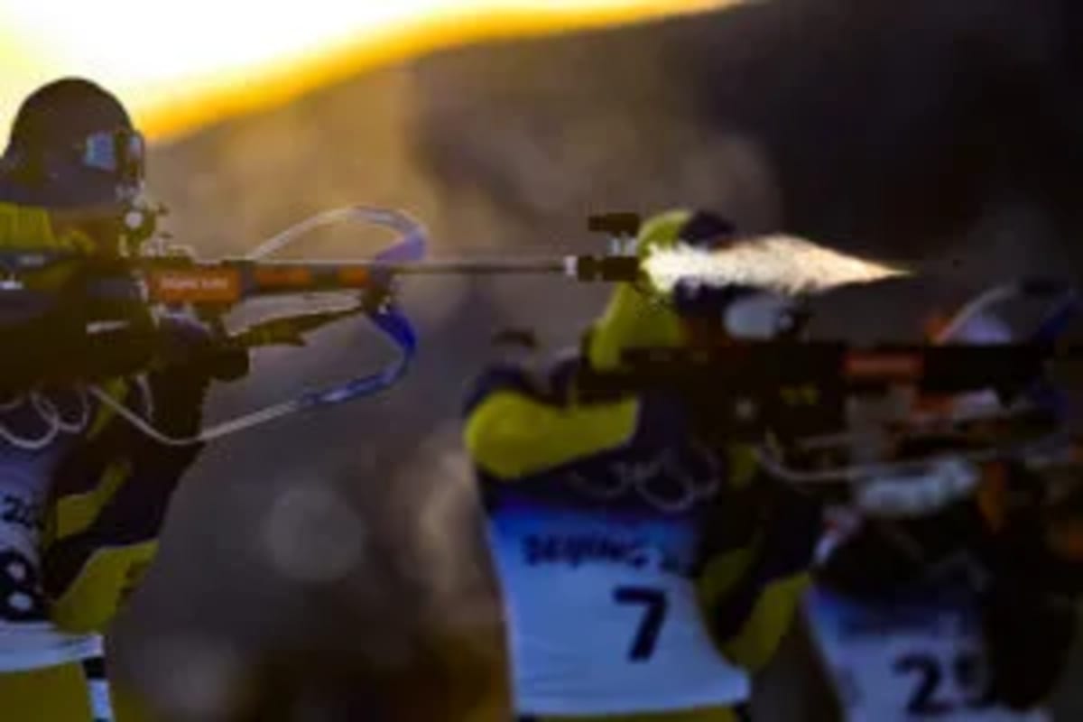 Olympic Gold Medalist Proposes Atop Active Volcano - Image 5